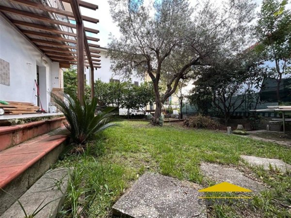 appartamento in vendita a Massa