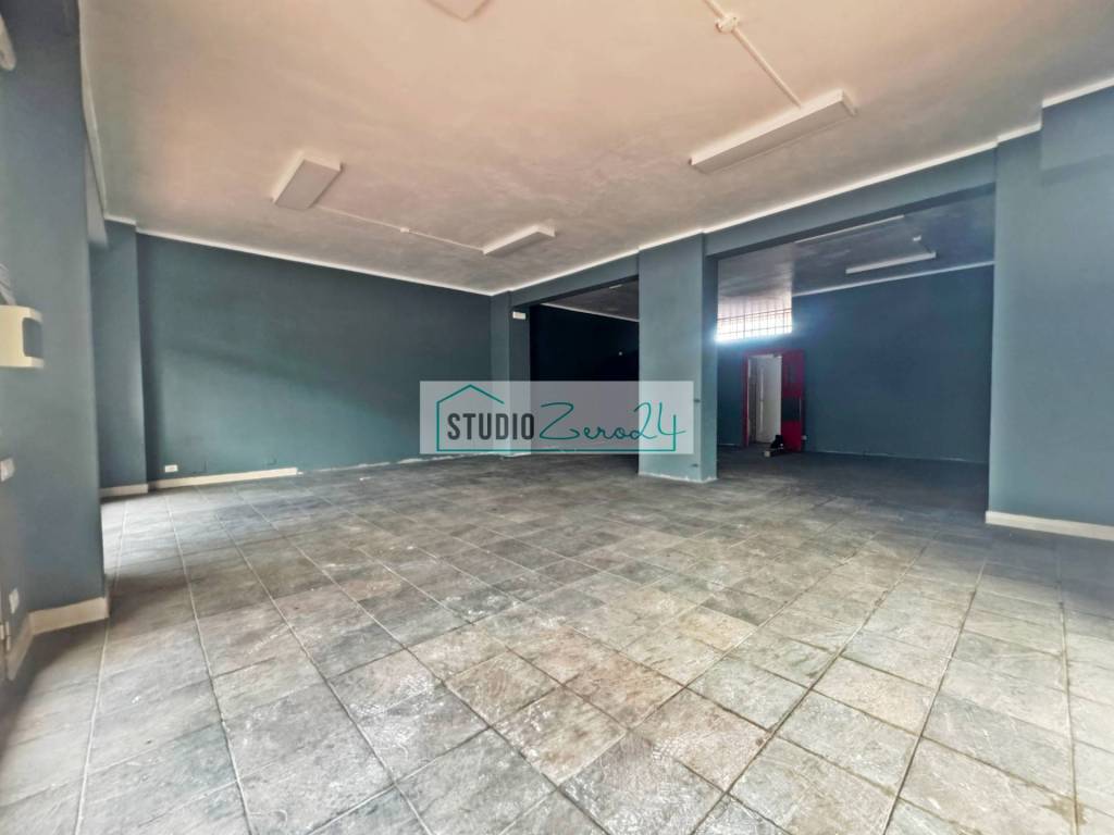 negozio in vendita a Massa in zona Centro Storico