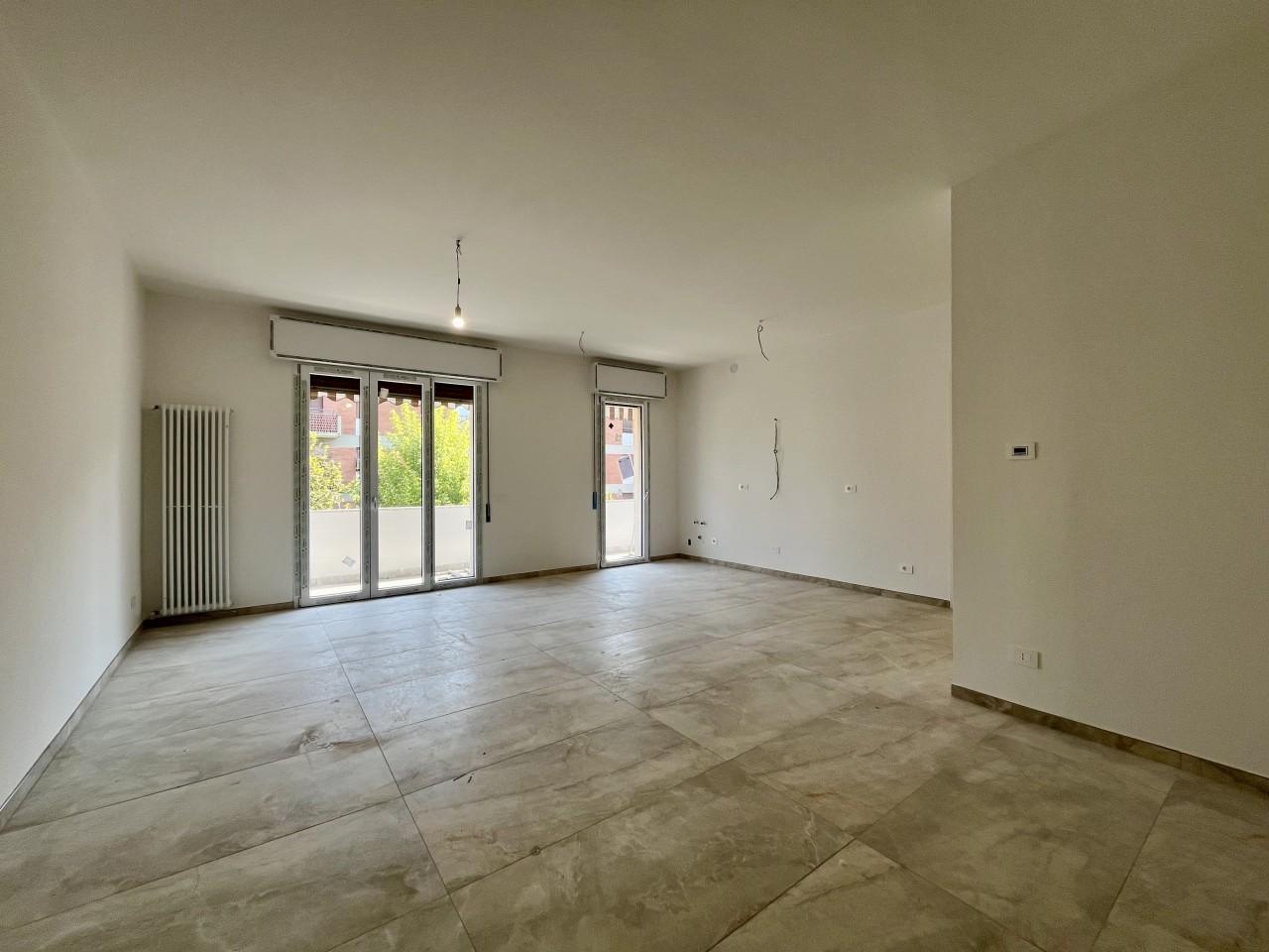 appartamento in vendita a Massa in zona Marina dei Ronchi