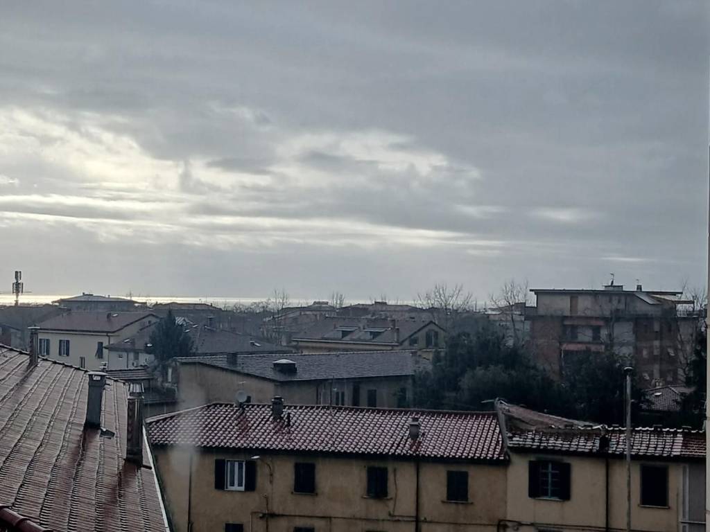 appartamento in vendita a Massa in zona Centro Storico