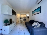 appartamento in vendita a Massa in zona Marina di Massa