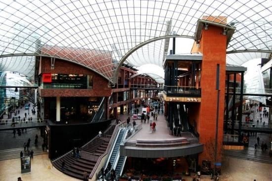 negozio in vendita a Massa