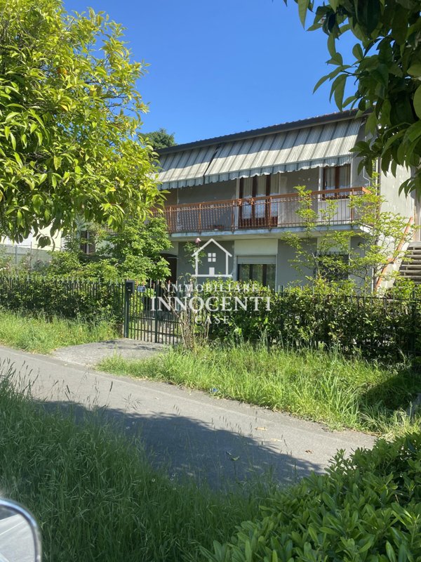 appartamento in vendita a Massa in zona Romagnano