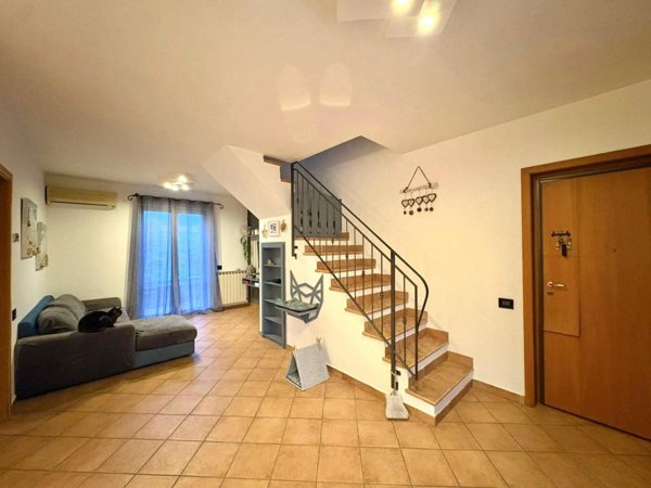 appartamento in vendita a Massa in zona Marina di Massa