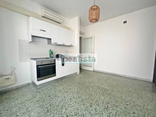 appartamento in vendita a Massa in zona Centro Storico