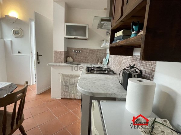 appartamento in vendita a Massa in zona Marina dei Ronchi