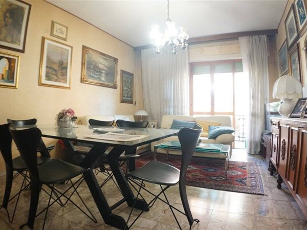 appartamento in vendita a Massa in zona Centro Storico