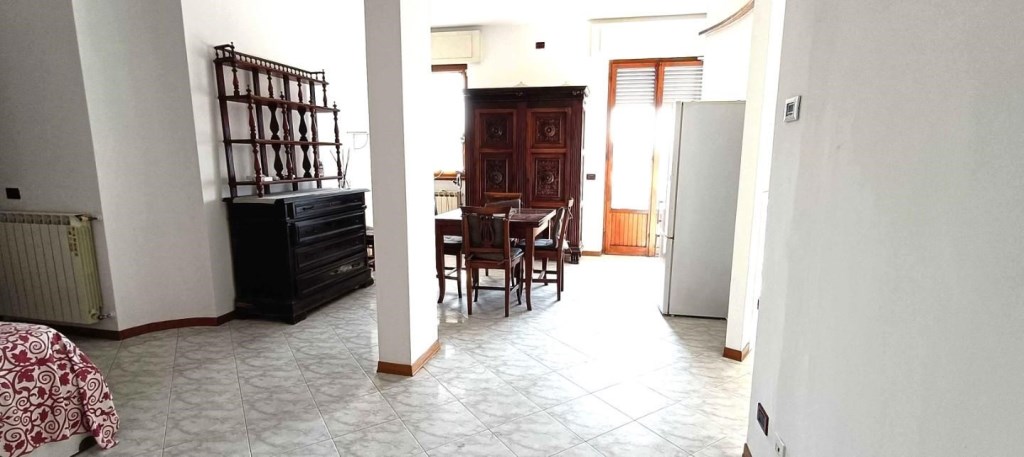 appartamento in vendita a Massa in zona Marina di Massa
