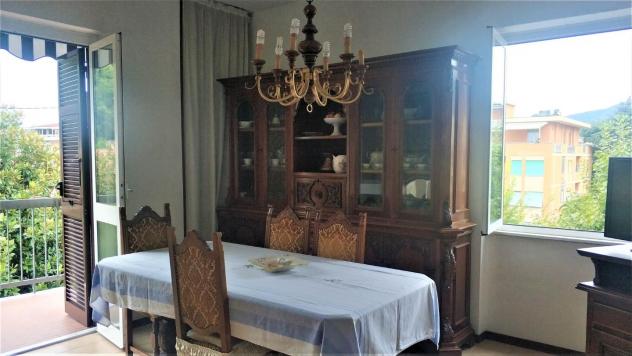 appartamento in vendita a Massa in zona Centro Storico