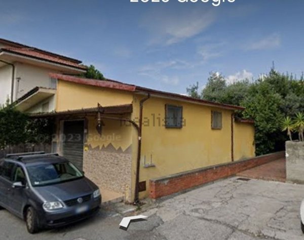 ufficio in vendita a Massa