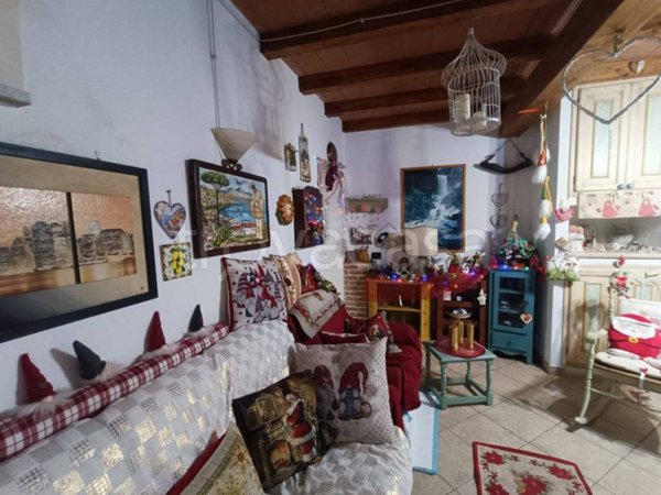 appartamento in vendita a Massa in zona Centro Storico