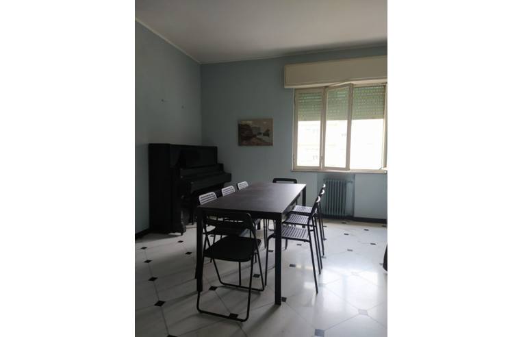 appartamento in vendita a Massa in zona Marina di Massa