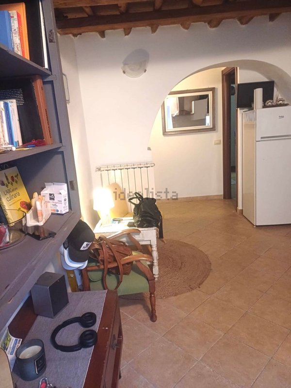 appartamento in vendita a Massa in zona Centro Storico