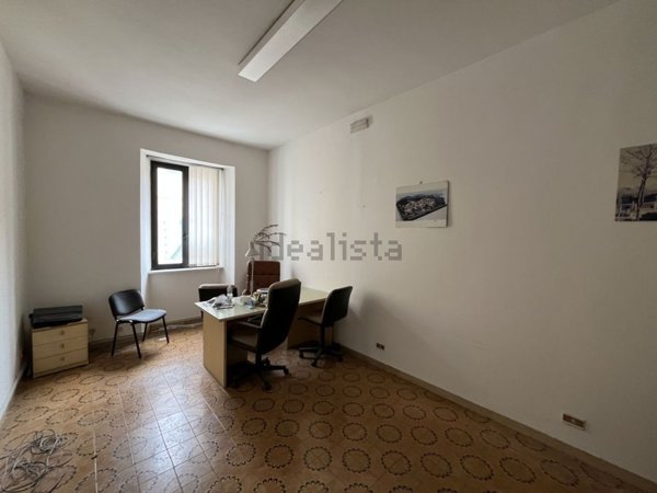 appartamento in vendita a Massa in zona Centro Storico