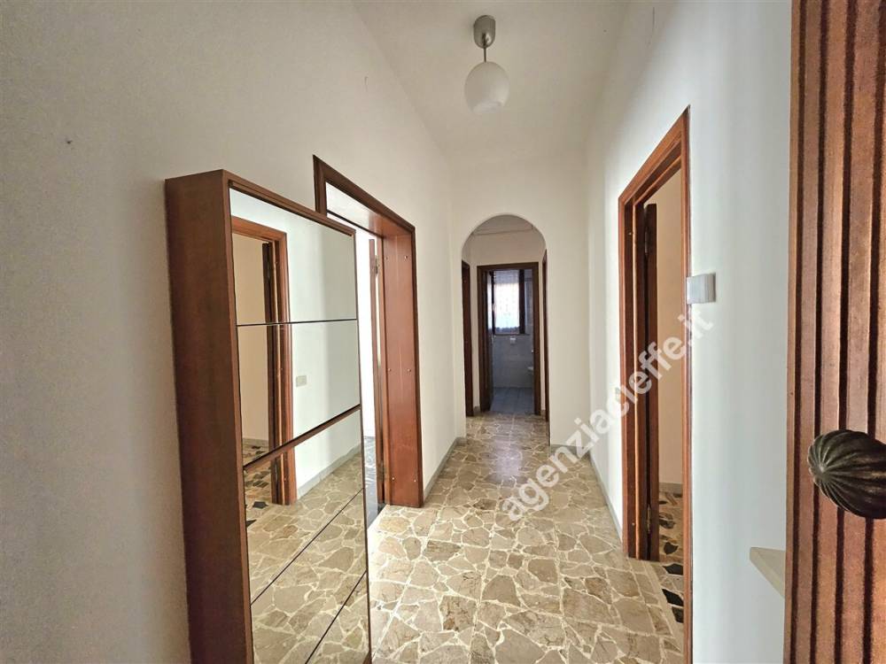 casa indipendente in vendita a Massa in zona Marina dei Ronchi