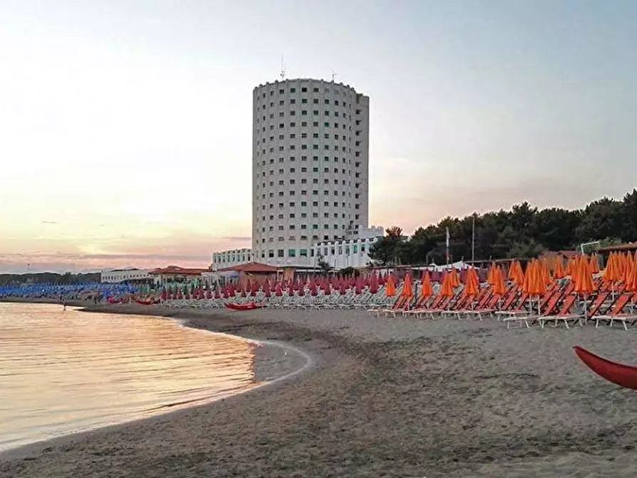 casa indipendente in vendita a Massa in zona Marina di Massa