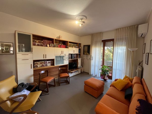 appartamento in vendita a Massa in zona Centro Storico