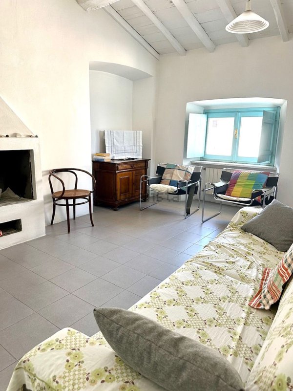 appartamento in vendita a Massa in zona Centro Storico