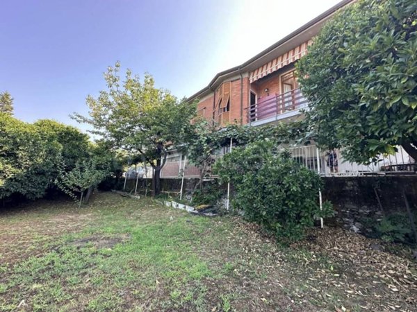 casa indipendente in vendita a Massa in zona Centro Storico