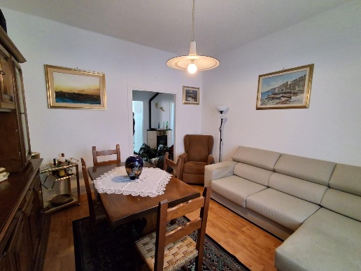 appartamento in vendita a Massa in zona Centro Storico