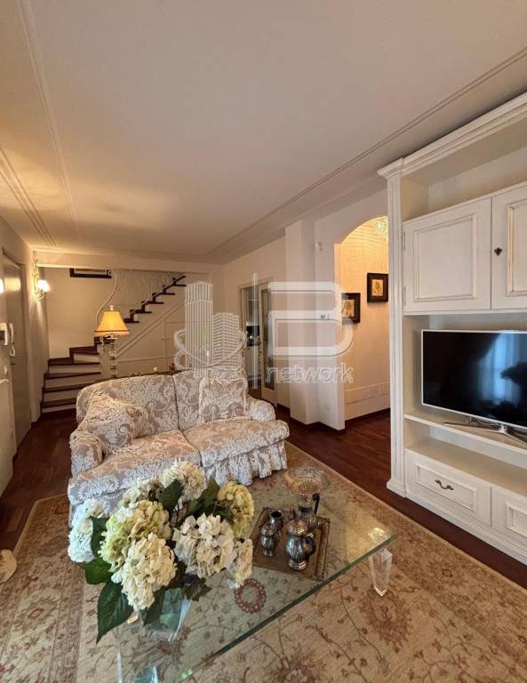 appartamento in vendita a Massa in zona Centro Storico