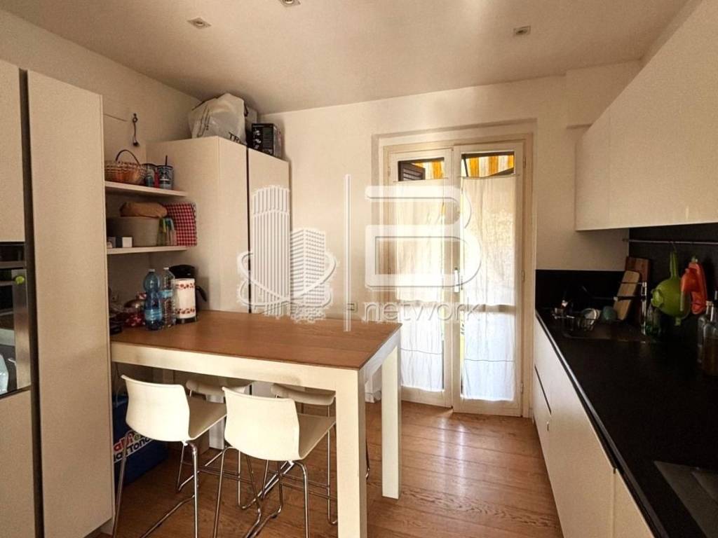 appartamento in vendita a Massa in zona Marina di Massa