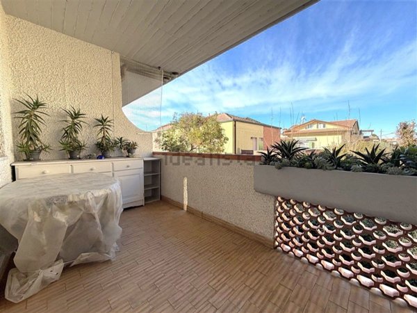 appartamento in vendita a Massa in zona Marina di Massa