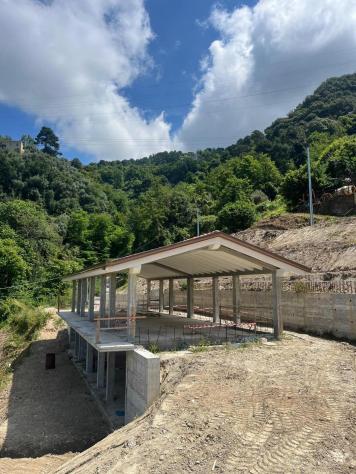 casa indipendente in vendita a Massa in zona Centro Storico