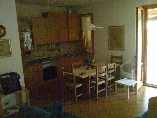 appartamento in vendita a Massa in zona Marina dei Ronchi