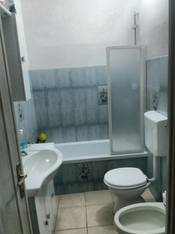 appartamento in vendita a Massa in zona Marina di Massa