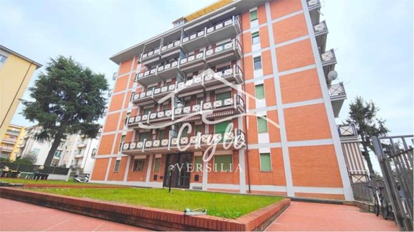 appartamento in vendita a Massa in zona Centro Storico