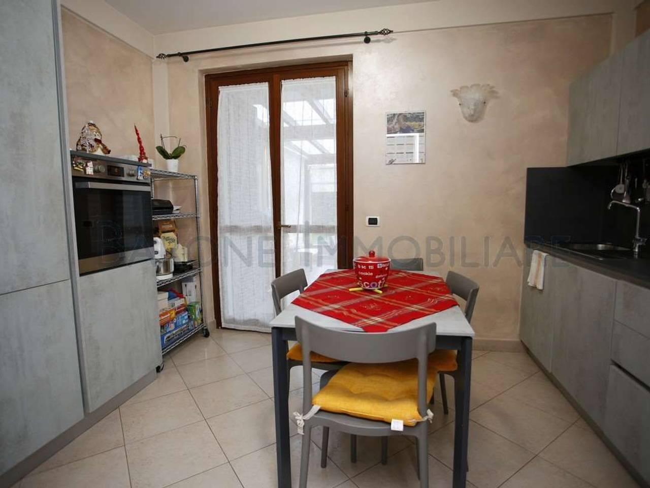 casa indipendente in vendita a Massa in zona Centro Storico