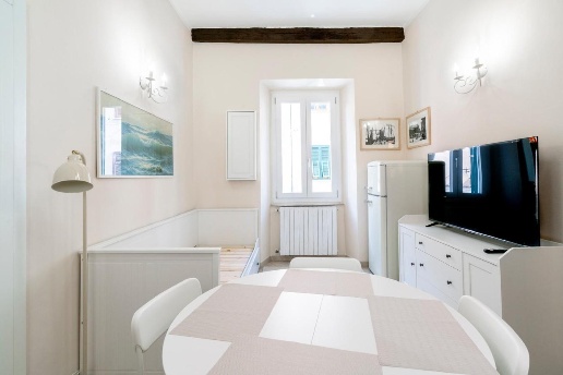 appartamento in vendita a Massa in zona Centro Storico