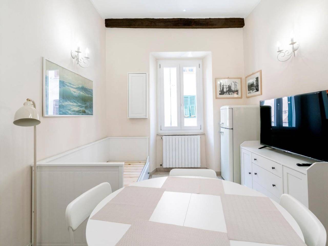 appartamento in vendita a Massa in zona Centro Storico