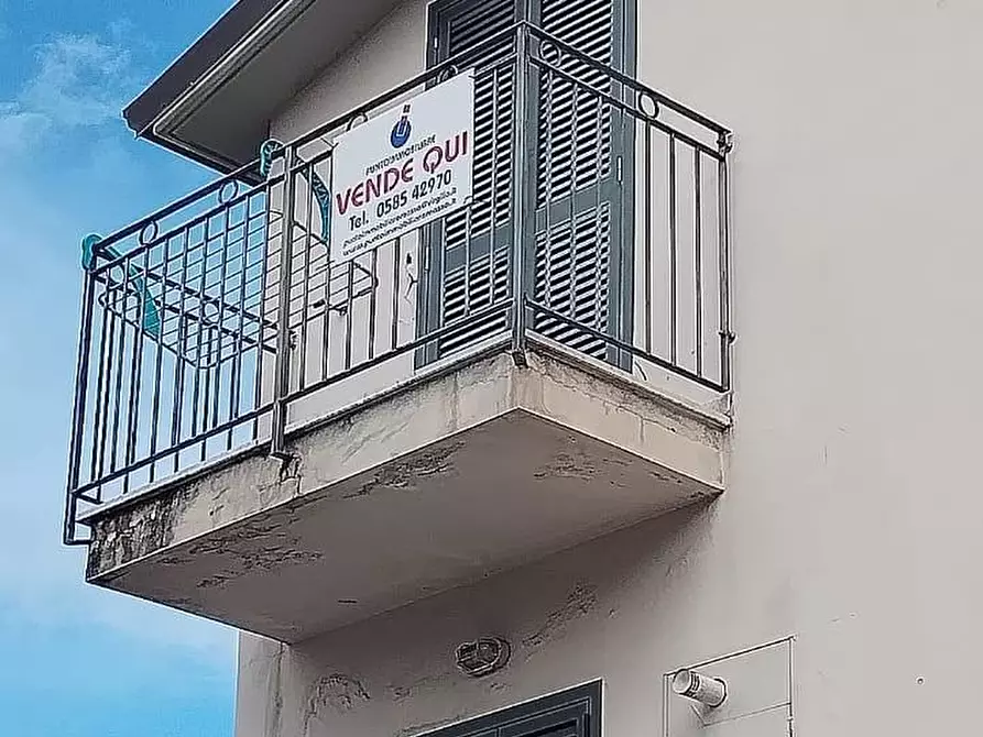 appartamento in vendita a Massa in zona Centro Storico