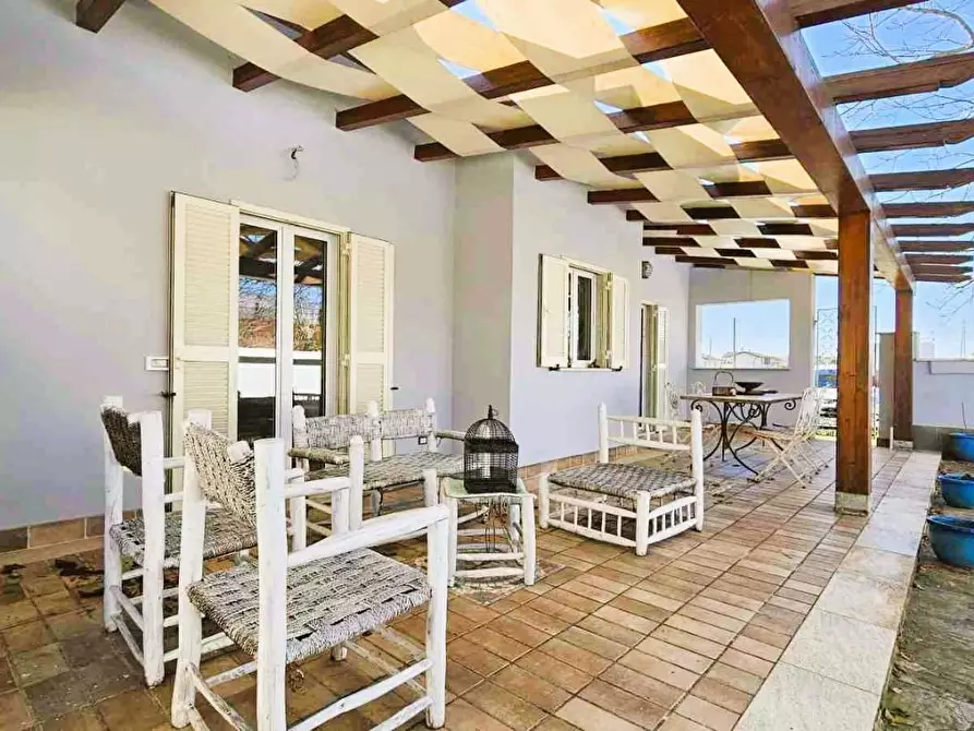 casa indipendente in vendita a Massa in zona Marina di Massa