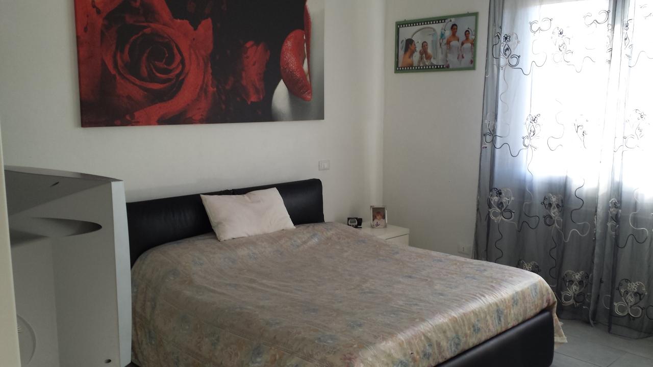 appartamento in vendita a Massa in zona Marina di Massa