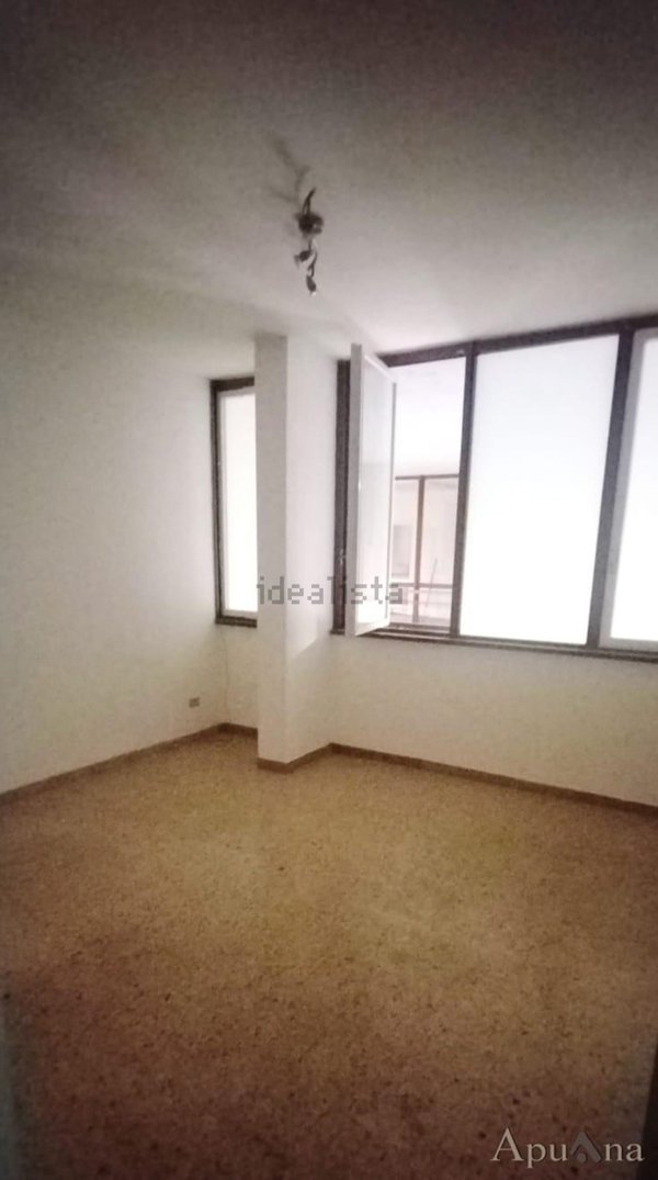 appartamento in vendita a Massa in zona Centro Storico