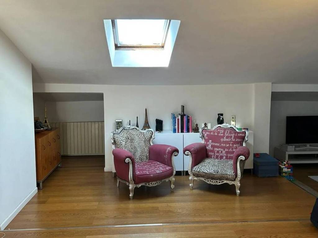 appartamento in vendita a Massa in zona Centro Storico