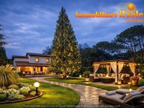 casa indipendente in vendita a Massa in zona Marina dei Ronchi