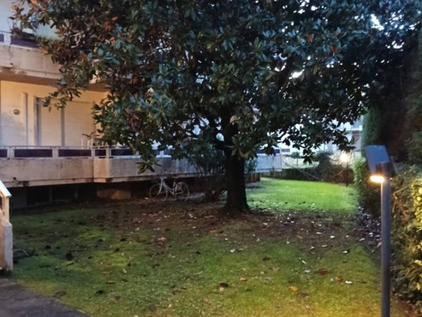 appartamento in vendita a Massa in zona Marina di Massa