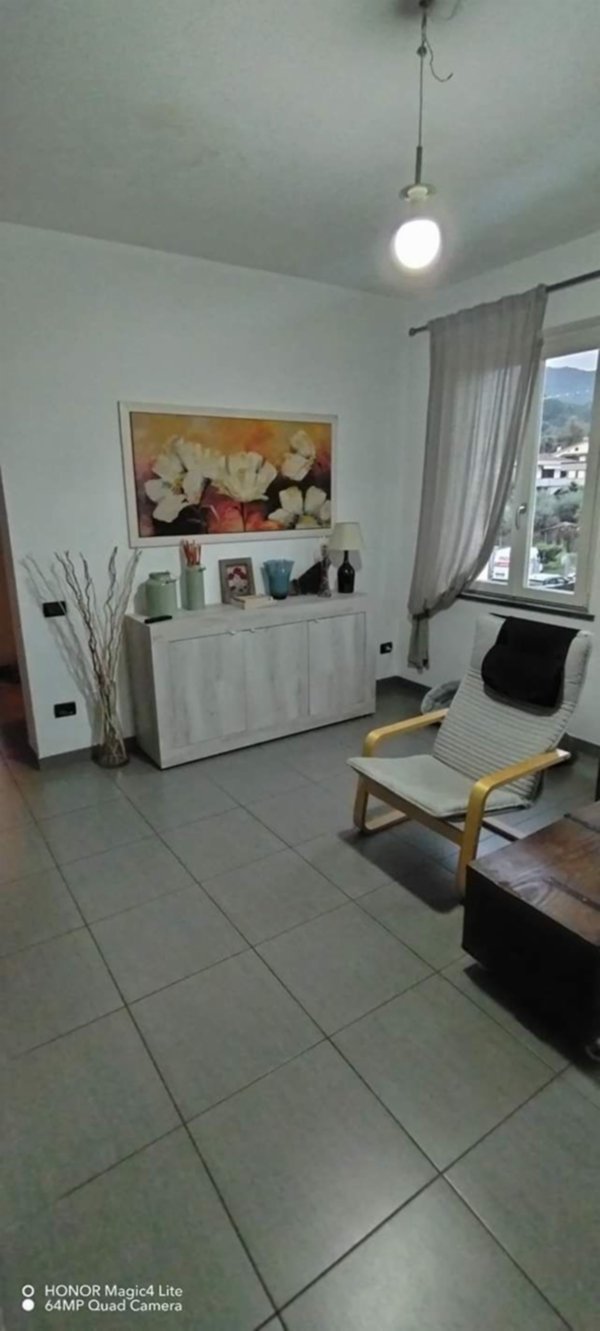 casa indipendente in vendita a Massa