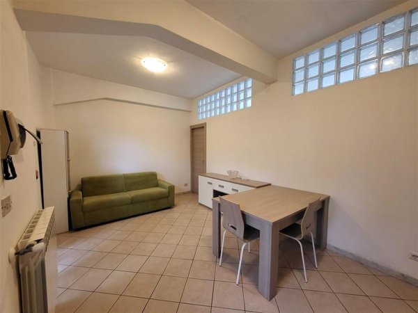 appartamento in vendita a Massa in zona Centro Storico