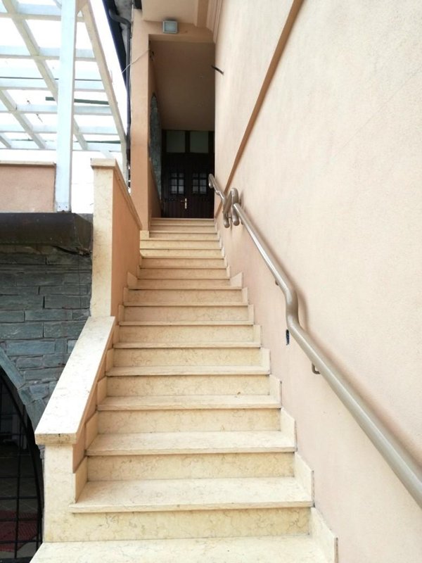 appartamento in vendita a Massa in zona Marina dei Ronchi