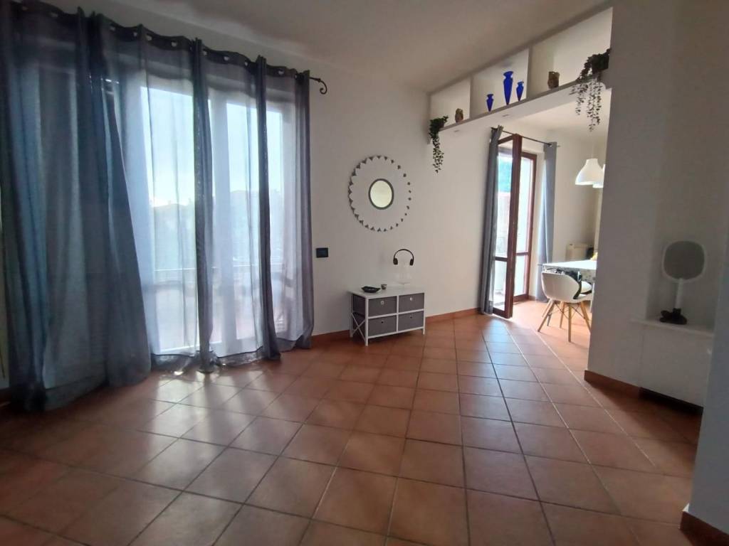 appartamento in vendita a Massa in zona Marina di Massa
