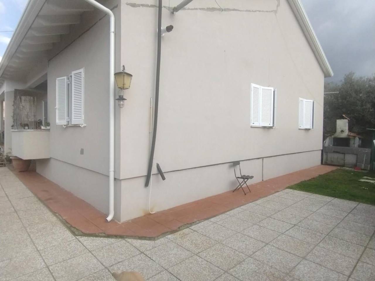 casa indipendente in vendita a Massa in zona Romagnano