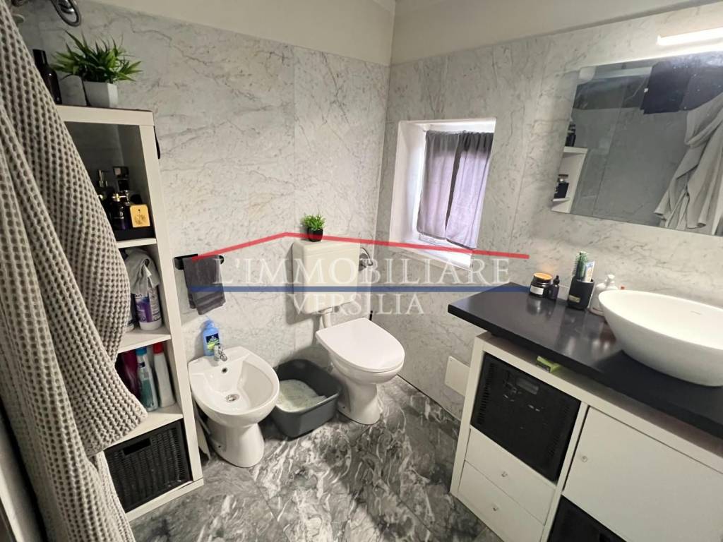 appartamento in vendita a Massa in zona Centro Storico