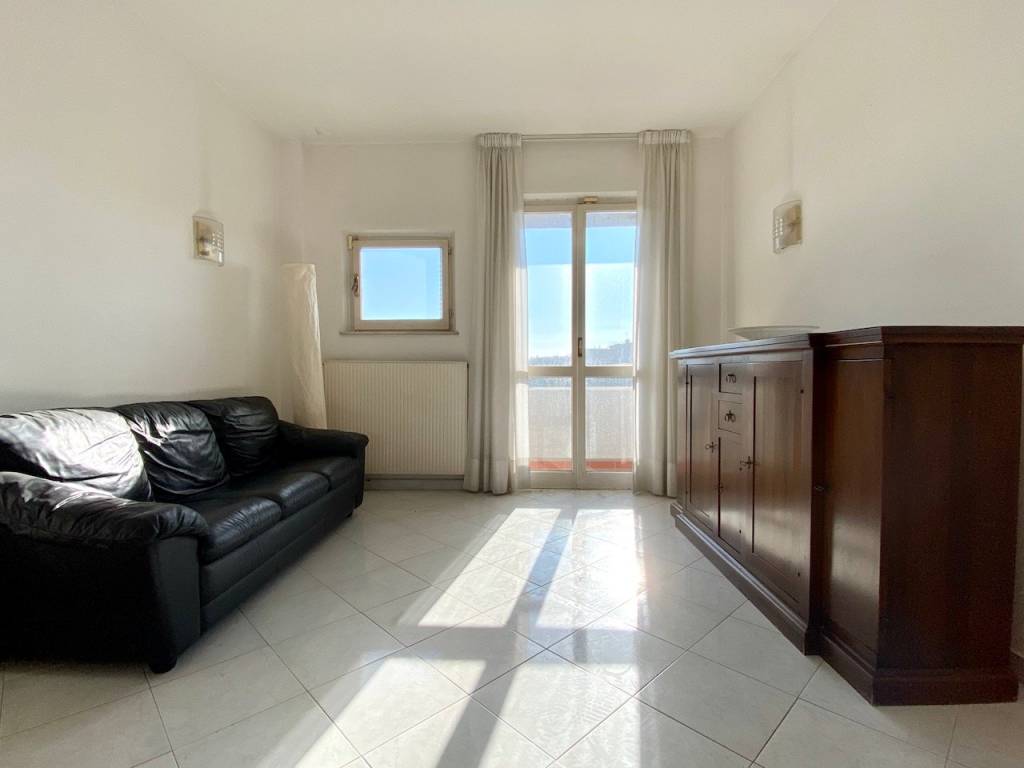 appartamento in vendita a Massa in zona Marina di Massa