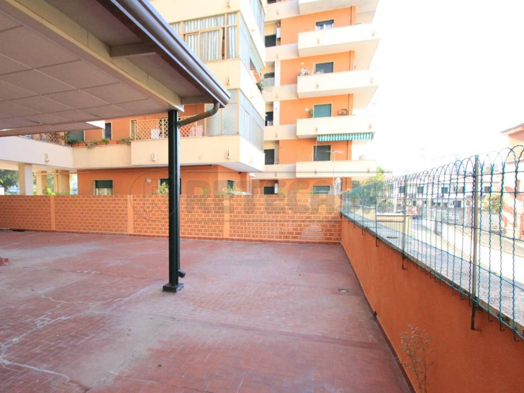 appartamento in vendita a Massa in zona Centro Storico