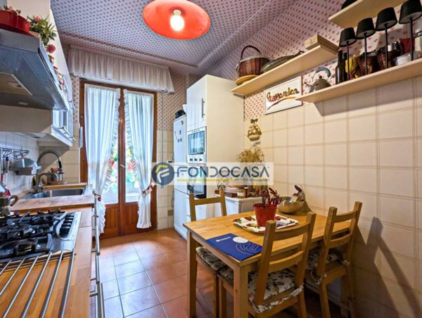 appartamento in vendita a Massa in zona Marina di Massa